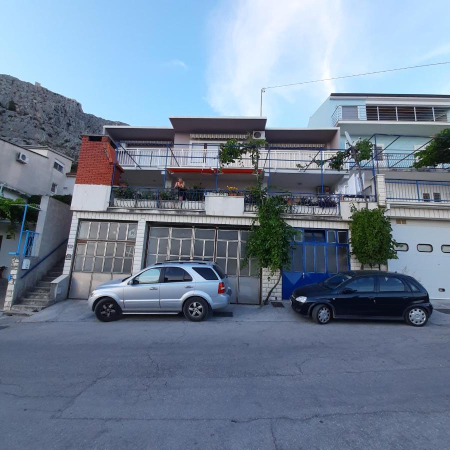 Apartman Nora 奥米什 外观 照片