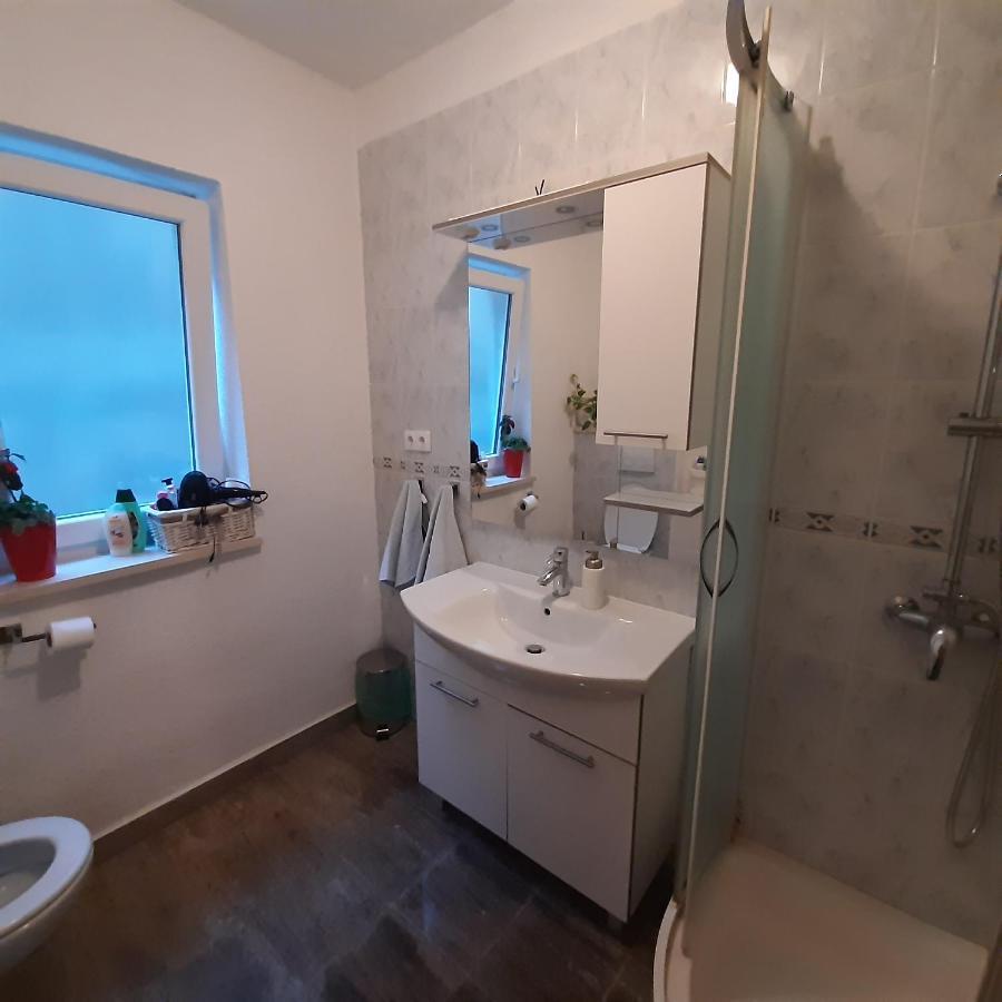 Apartman Nora 奥米什 外观 照片
