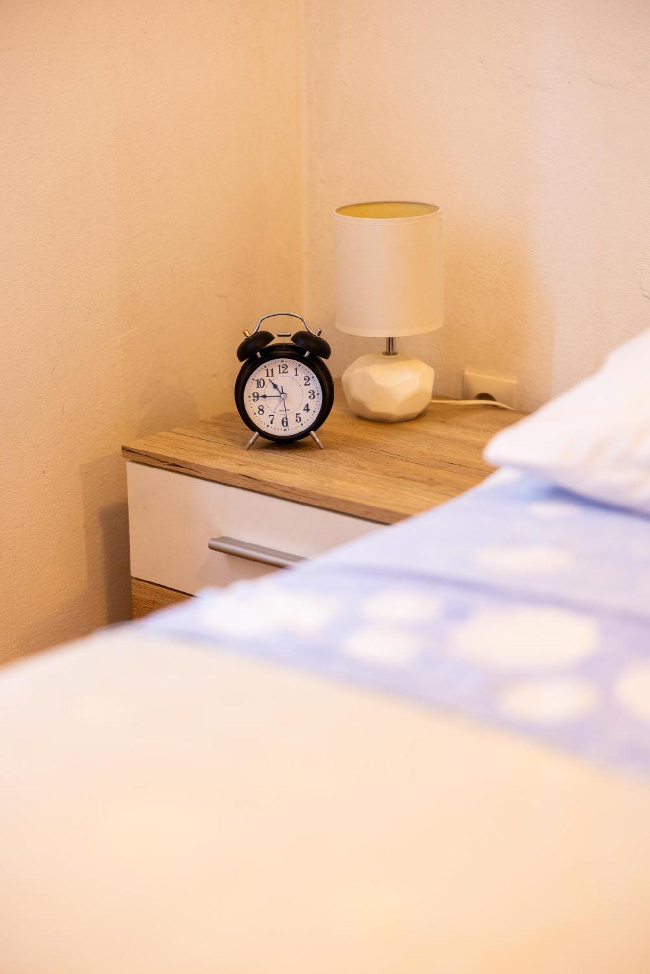 Apartman Nora 奥米什 外观 照片